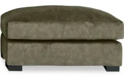 Givenchie Poefen^Hocker Frederique